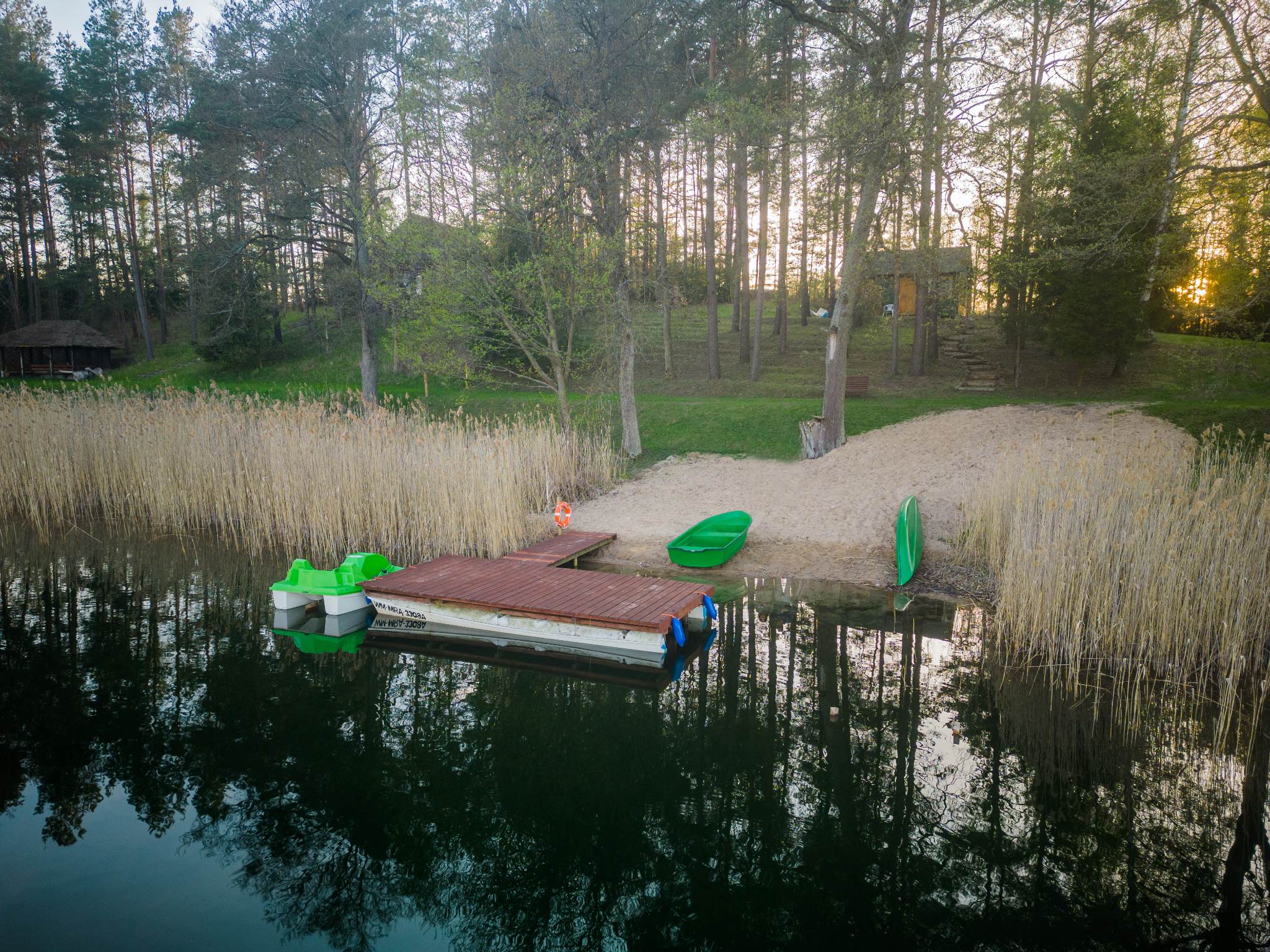 Nad Jukstami  - O sladkom ničnerobení