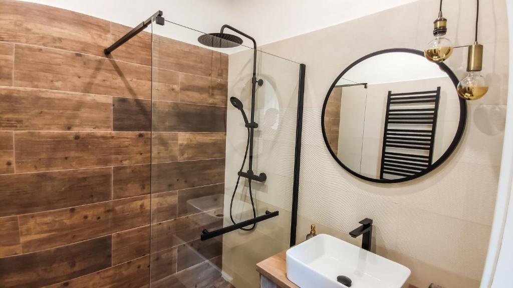 Bonton Apartments see photos on