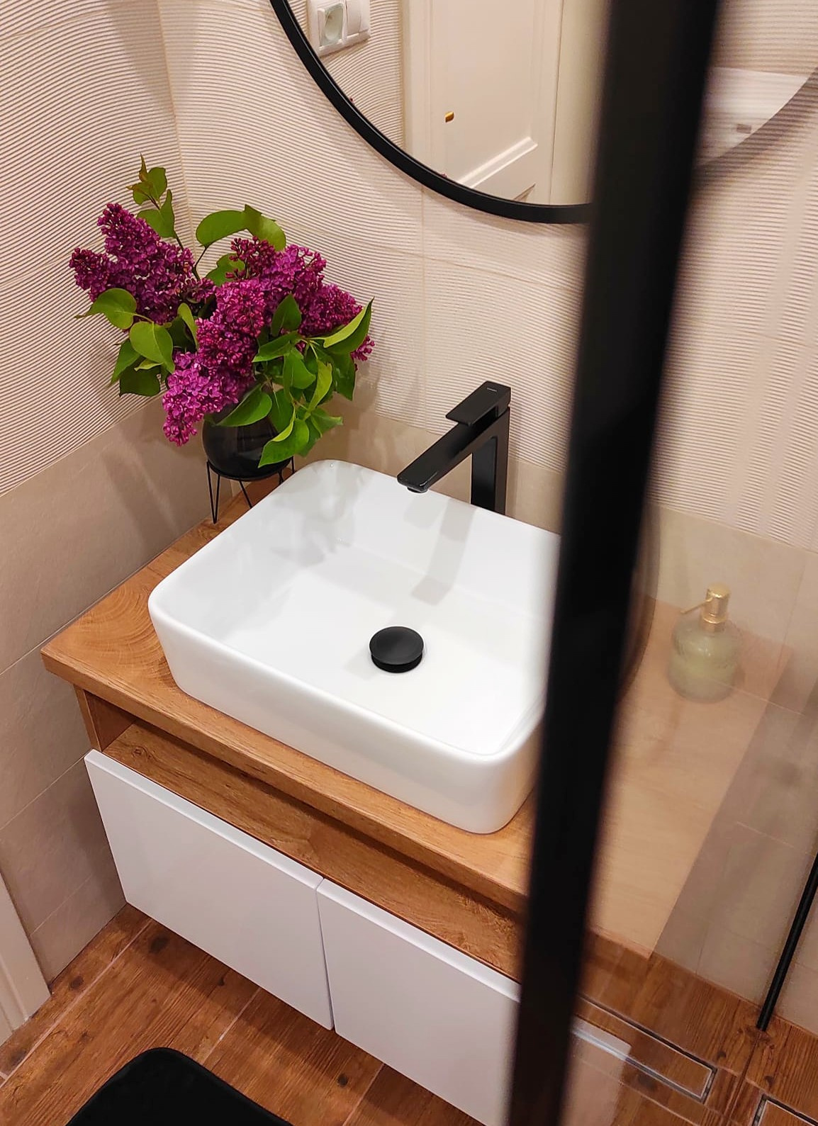 Bonton Apartments see photos on