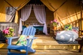 Kaskada - Glamping wśród zwierząt - Namiot "Nad Wodą" z domkiem dla dzieci i jacuzzi