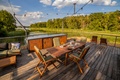 WATER HIDEOUTS Floating Villas in wild nature - O jedle