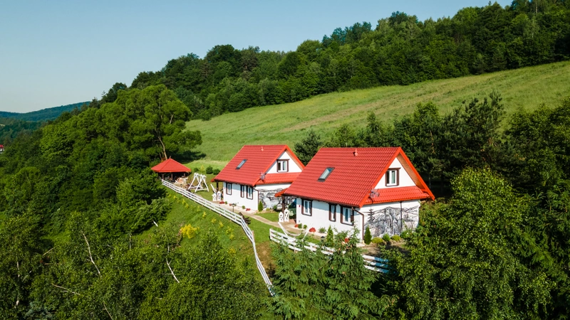 House - Osada Wspomnień