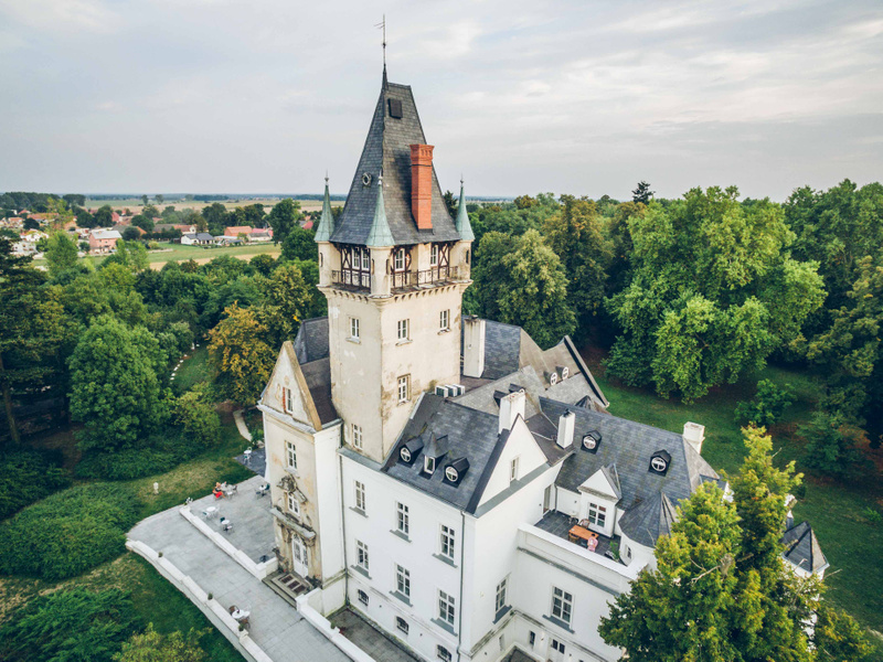 Pałac Osowa Sień