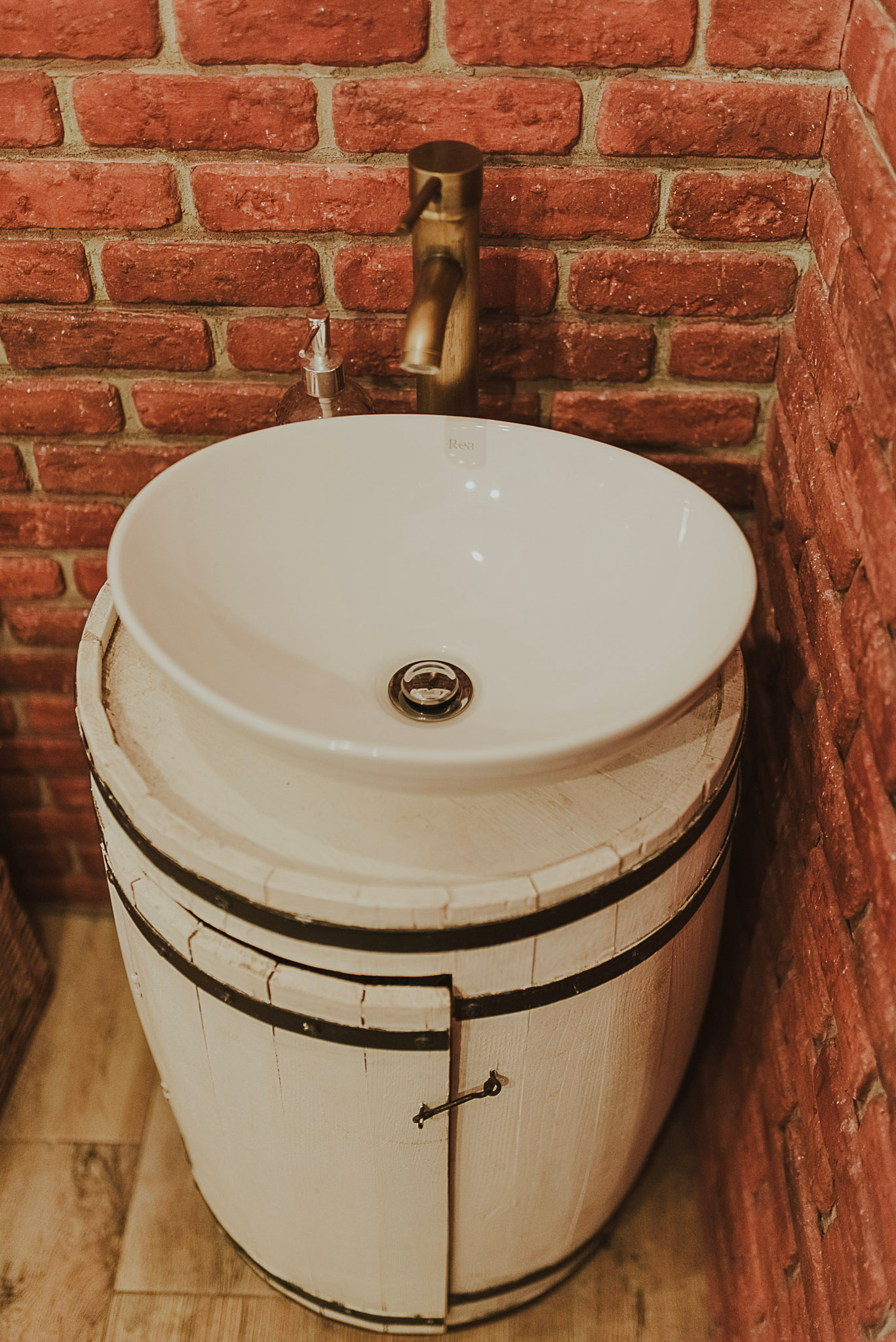 Pasieczniki Małe 8 see photos on